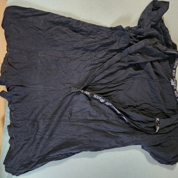 Ensemble - Picture 2 of 3